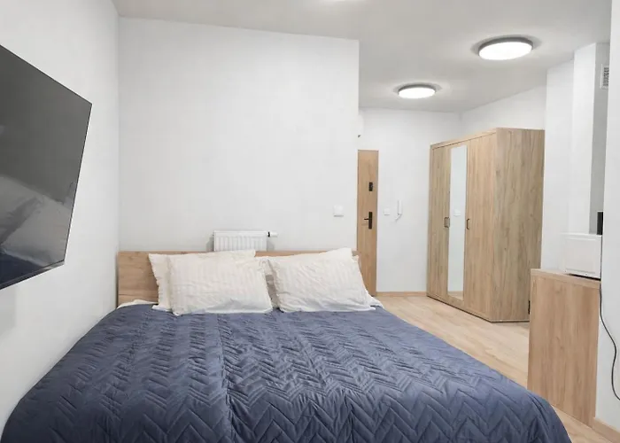 Apartment By Jumpinhere